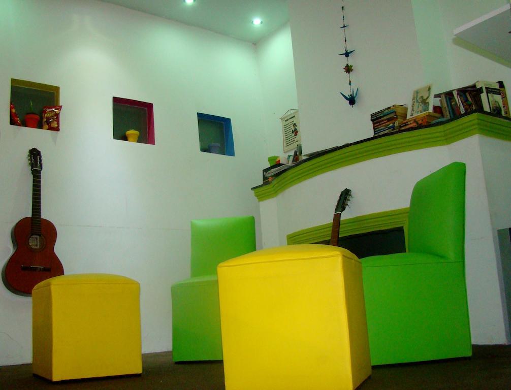 El Intercultural Hostel La Plata Eksteriør bilde