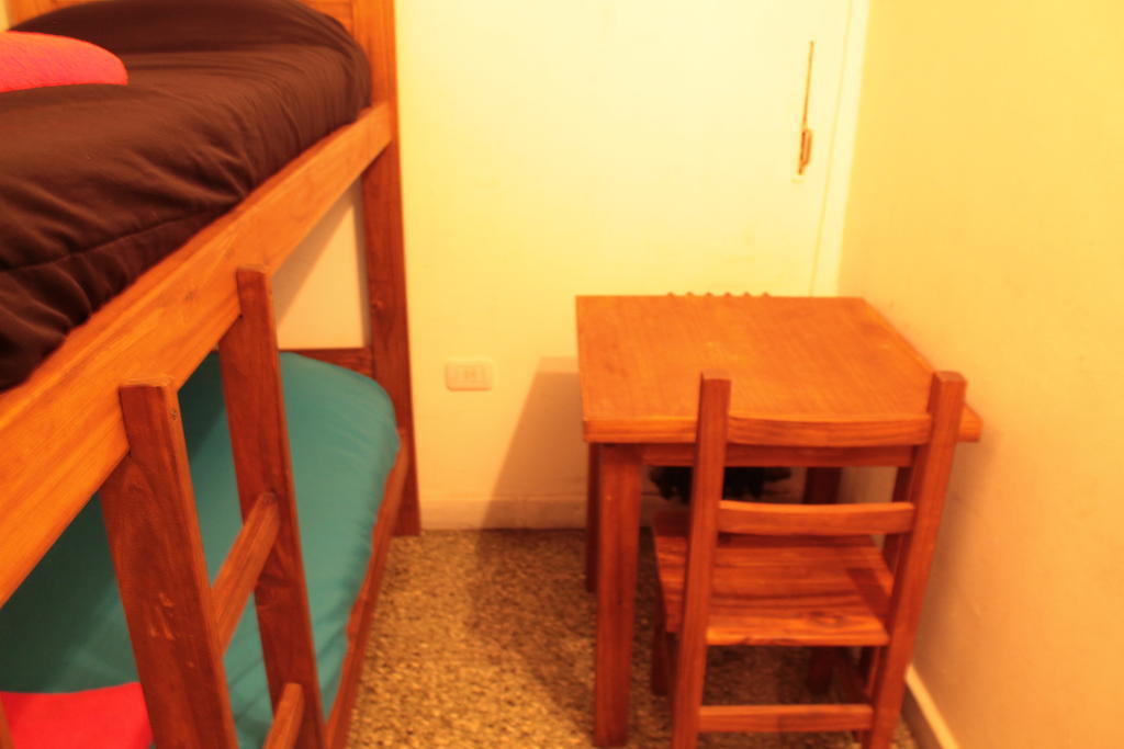 El Intercultural Hostel La Plata Eksteriør bilde